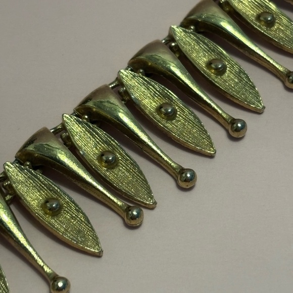 Vintage Sarah Coventry Gold Tone ‘Egyptian Temptress’ Necklace 13”+5” - Picture 8 of 12